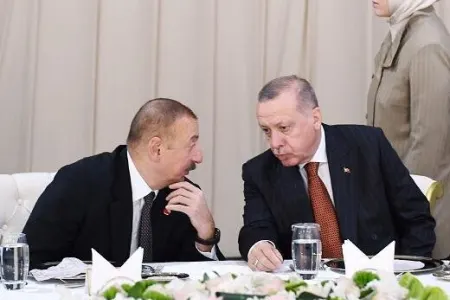 İlham Əliyev dövlət başçıları ilə şam yeməyində