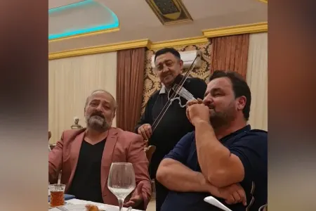 Xalq artisti güneyli müğənni ilə "Laçın" mahnısını ifa etdi - -VİDEO