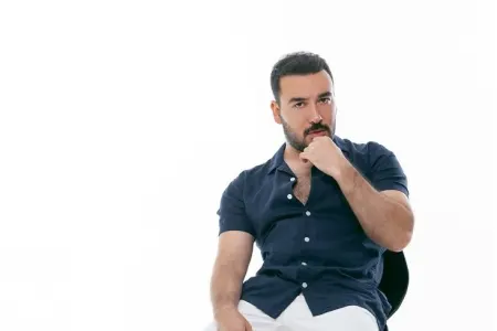 Pərviz fotoları ilə diqqət çəkdi