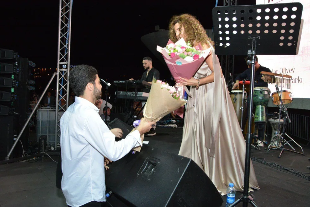 Çinarə Bakıda ilk konsertini verdi - FOTO