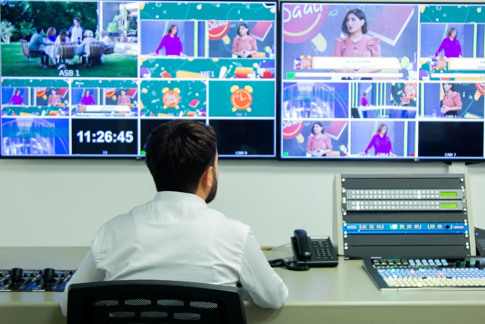 Bu təcrübəçilər "Xəzər TV"də işlə təmin olundular - FOTO/VİDEO