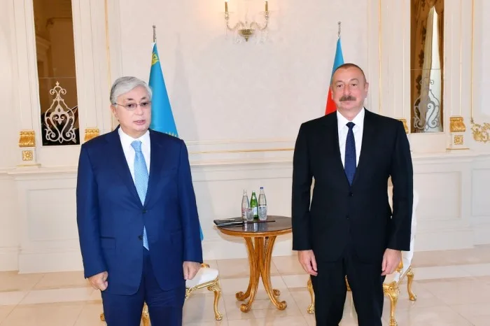Tokayev İlham Əliyevə “Qızıl qartal” ordenini təqdim etdi - FOTO - YENİLƏNİB