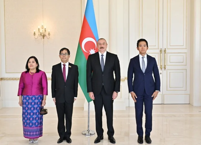 Prezident yeni səfirin etimadnaməsini qəbul etdi - FOTO