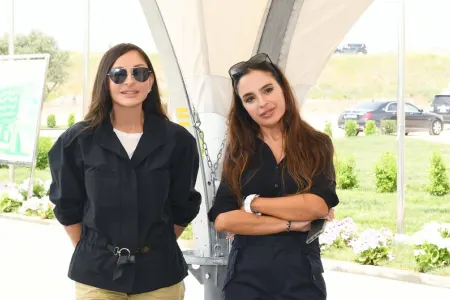 Leyla Əliyeva Mehriban Əliyevanı belə təbrik etdi - -FOTO