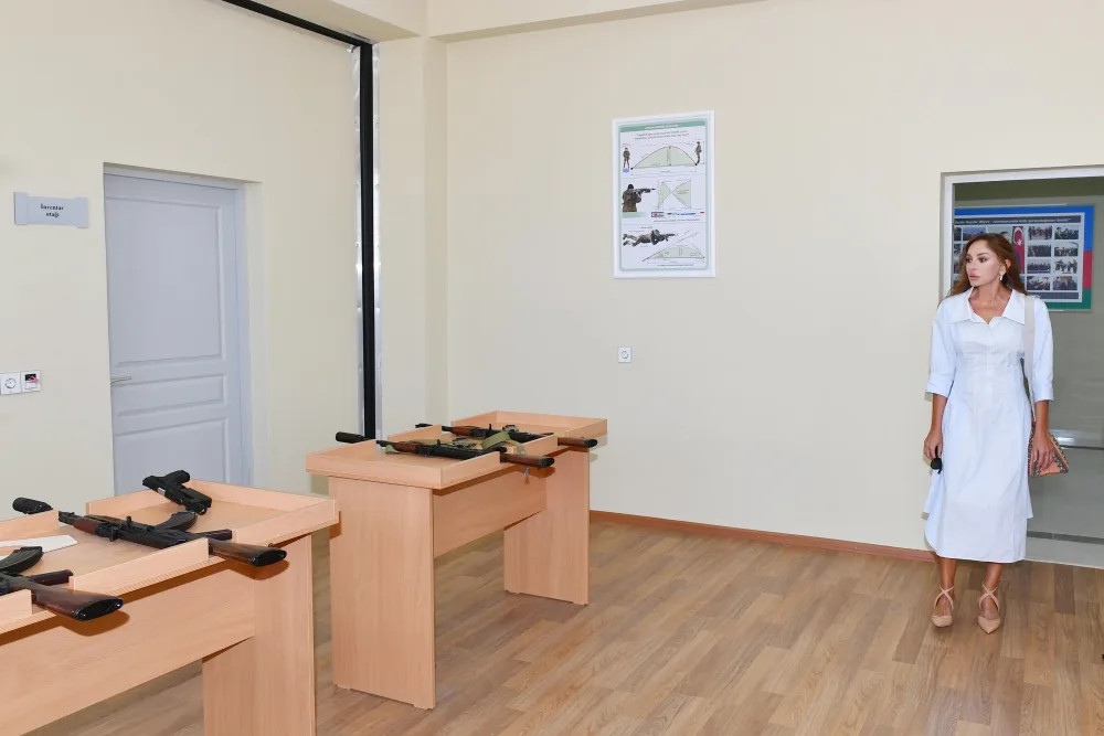 Mehriban Əliyeva Bakıda açılışlarda iştirak etdi