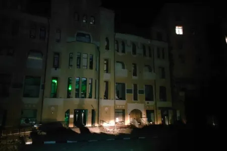 Ruslar Xarkovun mərkəzinə hücum etdi: bir qadın yaralandı, dağıntılar var - FOTO