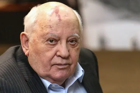 Qorbaçov öldü