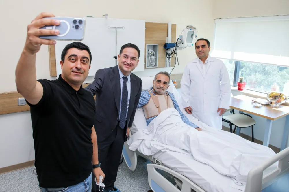 Xalq artisti Qurban İsmayılov ürəyindən əməliyyat olundu - FOTOLAR