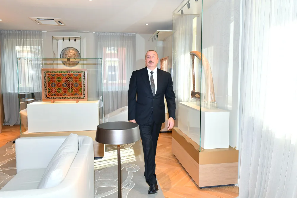 Prezident İtaliyada yeni səfirlik binasının açılışında - FOTO - YENİLƏNİB