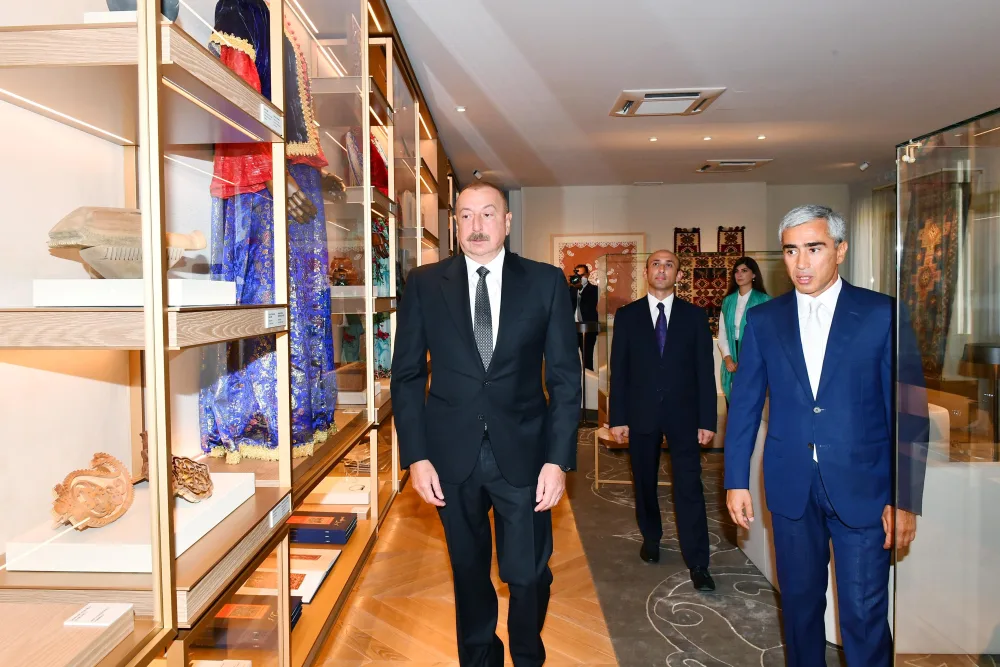 Prezident İtaliyada yeni səfirlik binasının açılışında - FOTO - YENİLƏNİB