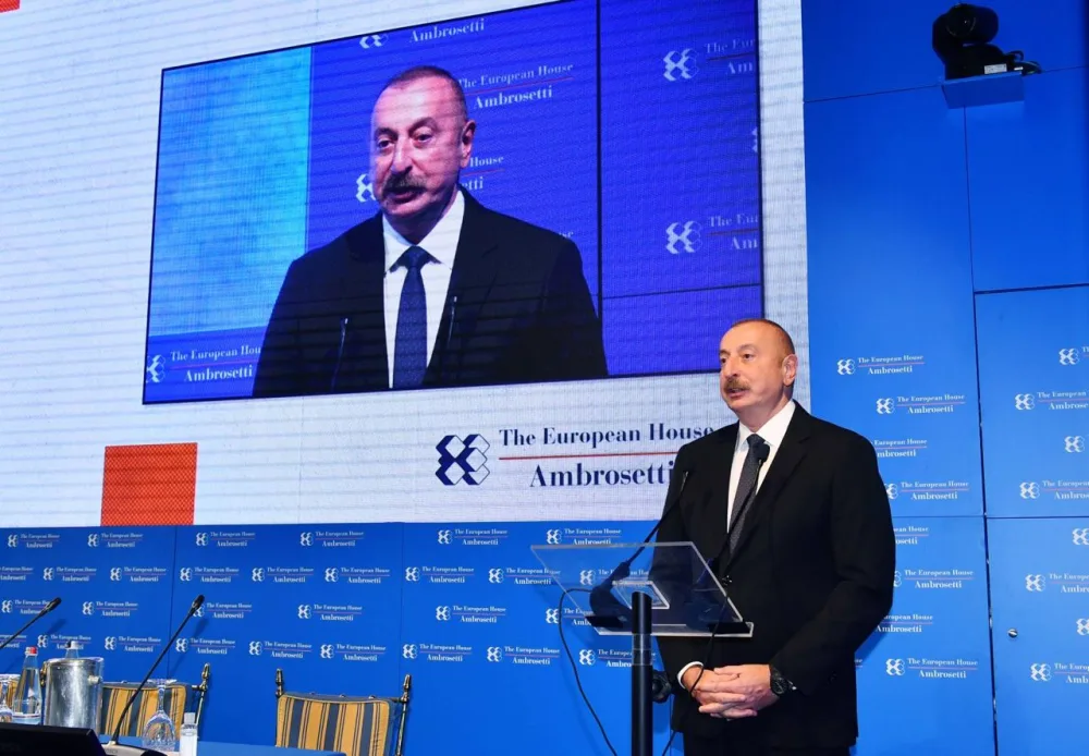İlham Əliyev İtaliyada forumda çıxış edir - FOTO - YENİLƏNİB 3