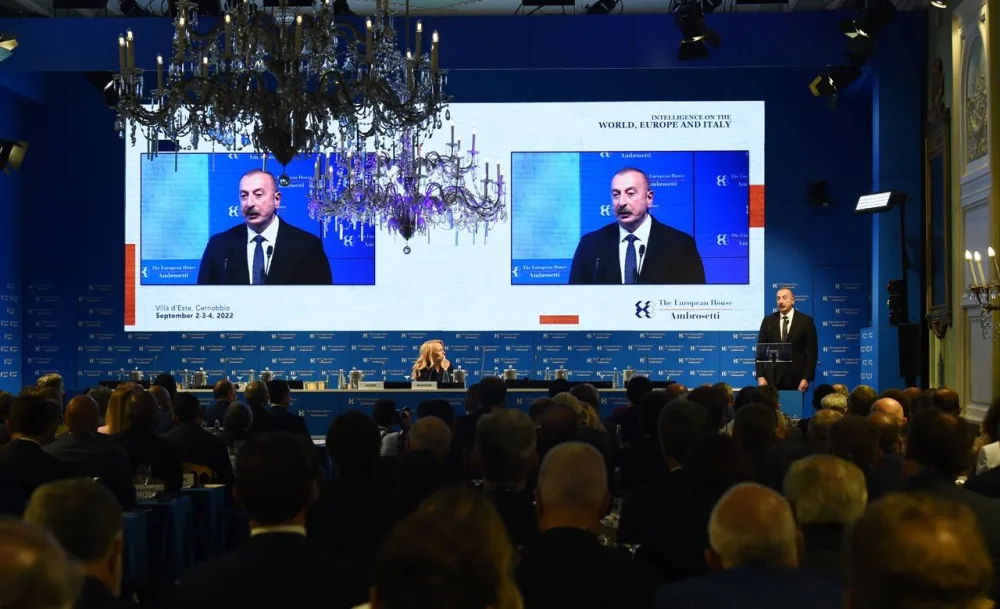 İlham Əliyev İtaliyada forumda çıxış edir - FOTO - YENİLƏNİB 3