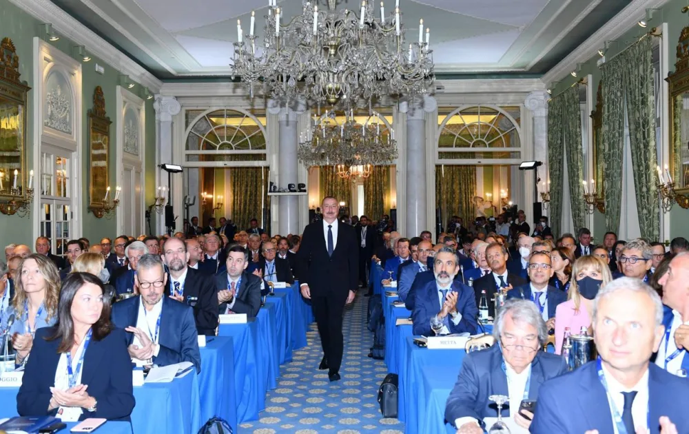 İlham Əliyev İtaliyada forumda çıxış edir - FOTO - YENİLƏNİB 3