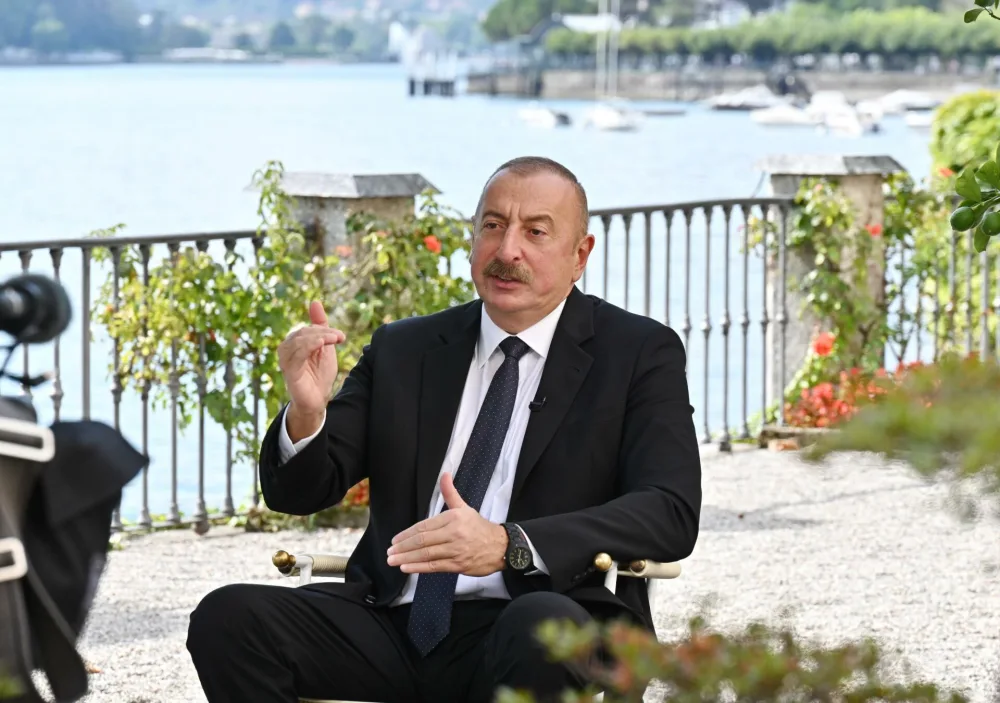 Prezident İtaliya qəzetinə müsahibə verdi - FOTO