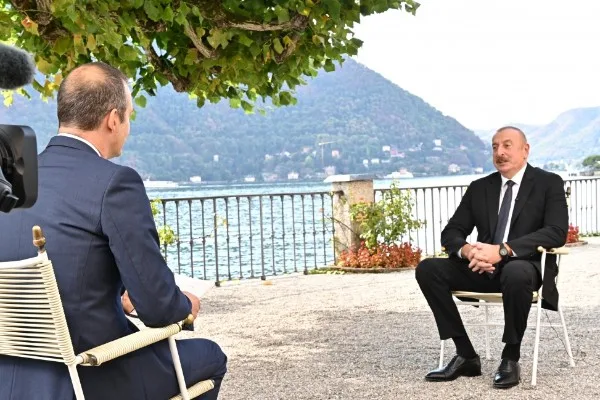 Prezident İtaliya qəzetinə müsahibə verdi - FOTO