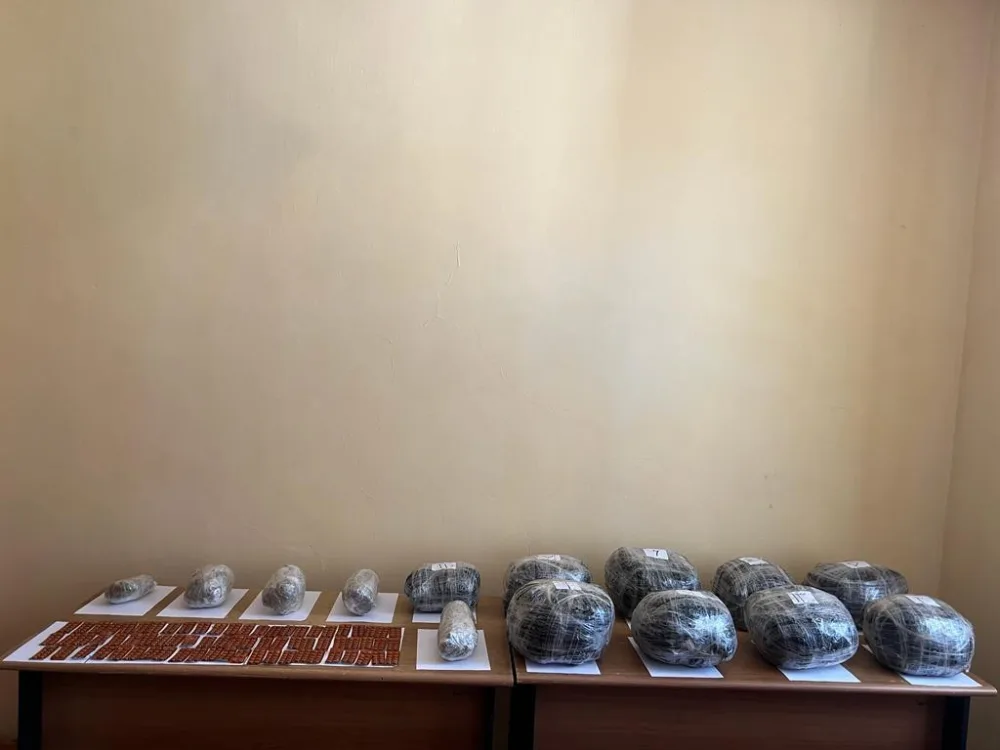 İrandan Azərbaycana 20 kq narkotik keçirən şəxslər tutuldu - FOTO