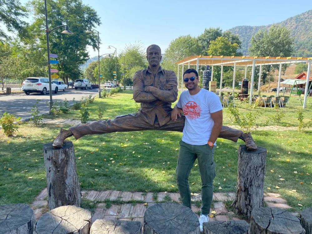 Van Dammın oğlu: - “Atam mənə demişdi ki, mütləq Azərbaycandan olan xanımla evlən” - FOTOLAR