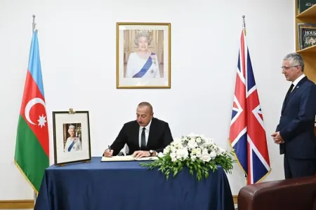 Britaniya səfiri Azərbaycan Prezidentinə təşəkkür etdi - FOTO