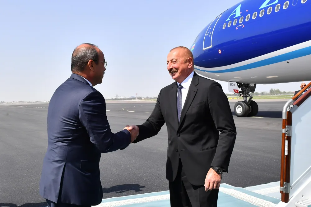 Prezident Özbəkistana getdi