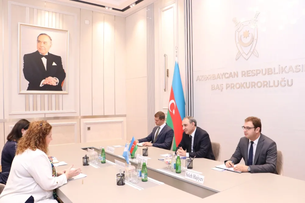 Baş prokuror Argentinanın səfiri ilə görüşdü