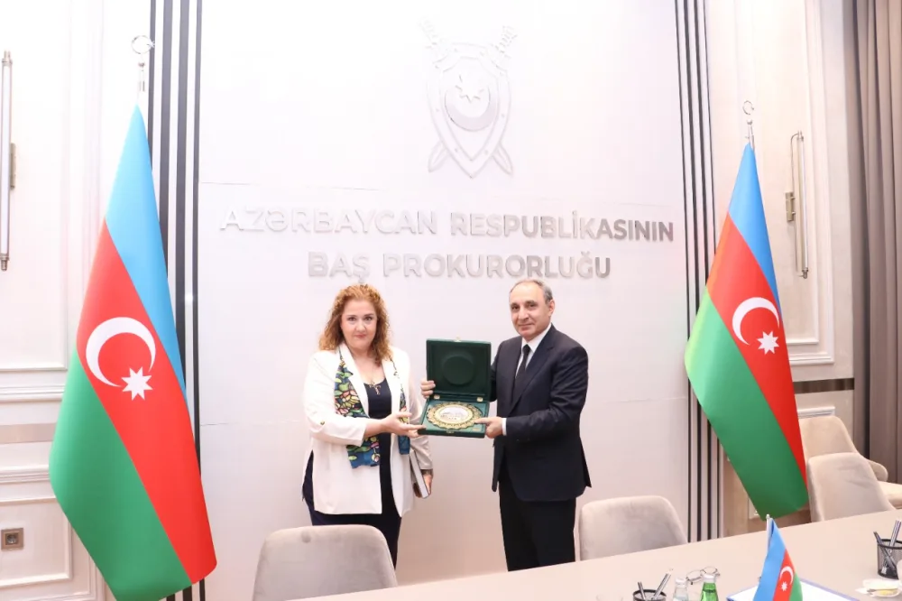 Baş prokuror Argentinanın səfiri ilə görüşdü