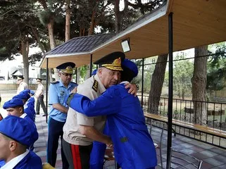 Zakir Həsənov yaralı hərbçilərlə görüşdü