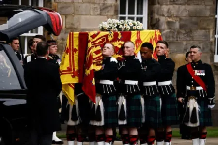 Kraliça II Elizabetin dəfn mərasimi başladı - -CANLI YAYIM