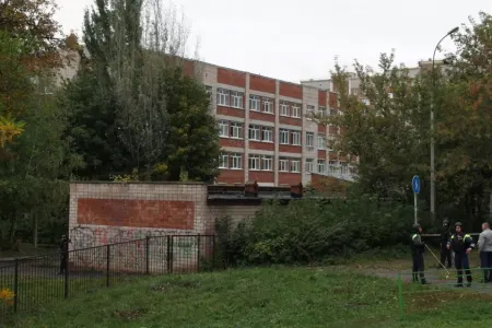 İjevsk məktəbində ölənlərin sayı 15 nəfərə çatdı