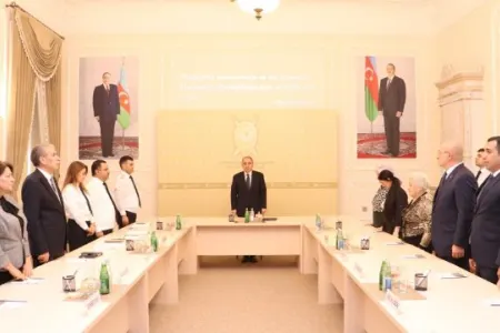 Baş prokuror şəhid olan prokurorluq işçilərinin ailə üzvləri ilə görüşdü