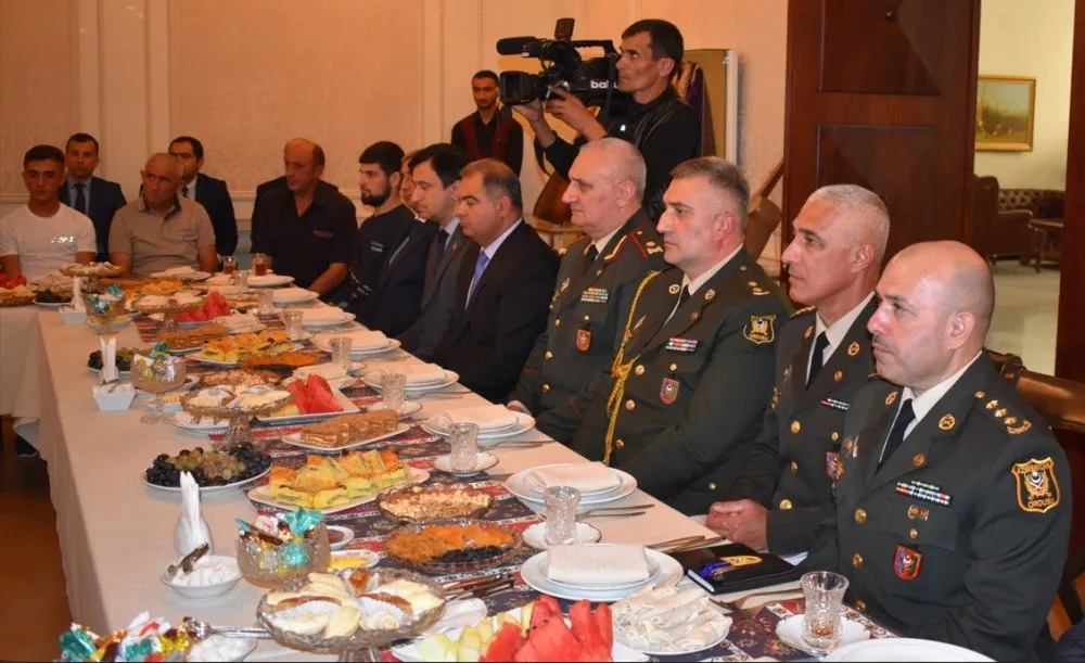 Kərim Vəliyev Tiflisidə şəhid ailələri ilə görüşdü - FOTO