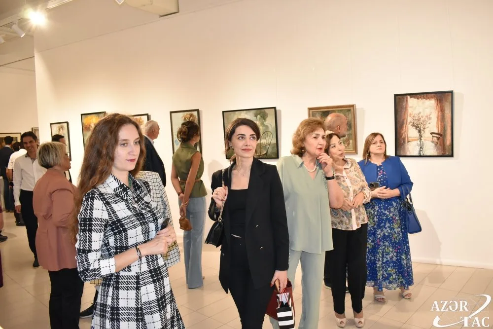 Müasir İncəsənət Muzeyində “Rənglərin sirri” adlı sərgi açılıb - FOTO