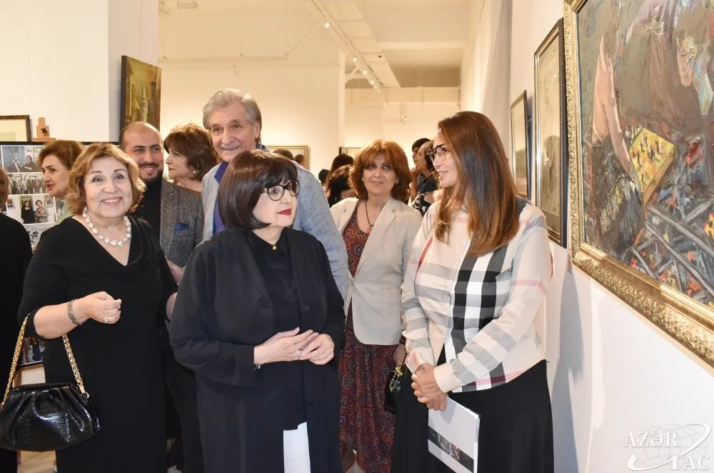 Müasir İncəsənət Muzeyində “Rənglərin sirri” adlı sərgi açılıb - FOTO