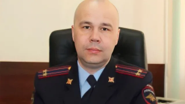 Vəzifəli şəxs rüşvət alarkən - SAXLANILDI - FOTO