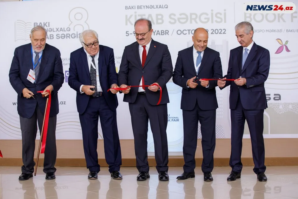 8-ci Bakı Beynəlxalq Kitab Sərgisinin açılışı oldu - -FOTOREPORTAJ