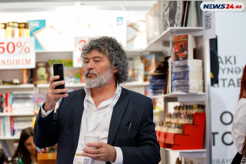 8-ci Bakı Beynəlxalq Kitab Sərgisinin açılışı oldu - -FOTOREPORTAJ