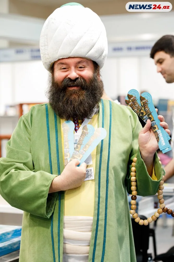 8-ci Bakı Beynəlxalq Kitab Sərgisinin açılışı oldu - -FOTOREPORTAJ