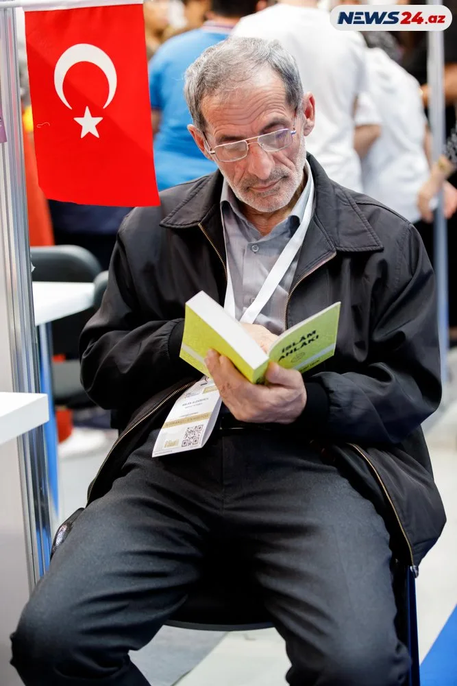 8-ci Bakı Beynəlxalq Kitab Sərgisinin açılışı oldu - -FOTOREPORTAJ