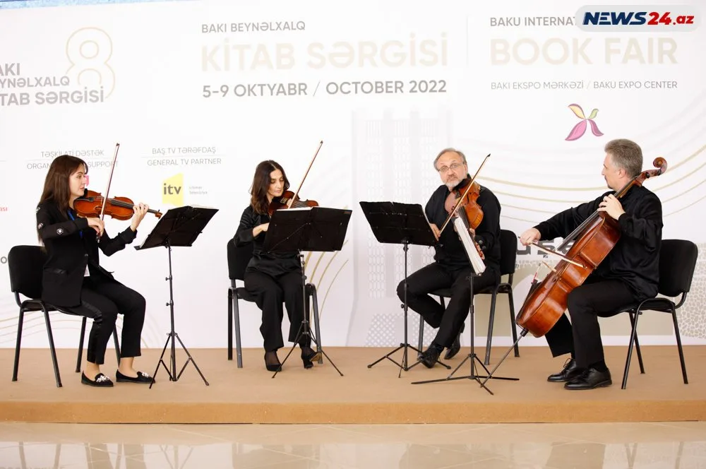 8-ci Bakı Beynəlxalq Kitab Sərgisinin açılışı oldu - -FOTOREPORTAJ