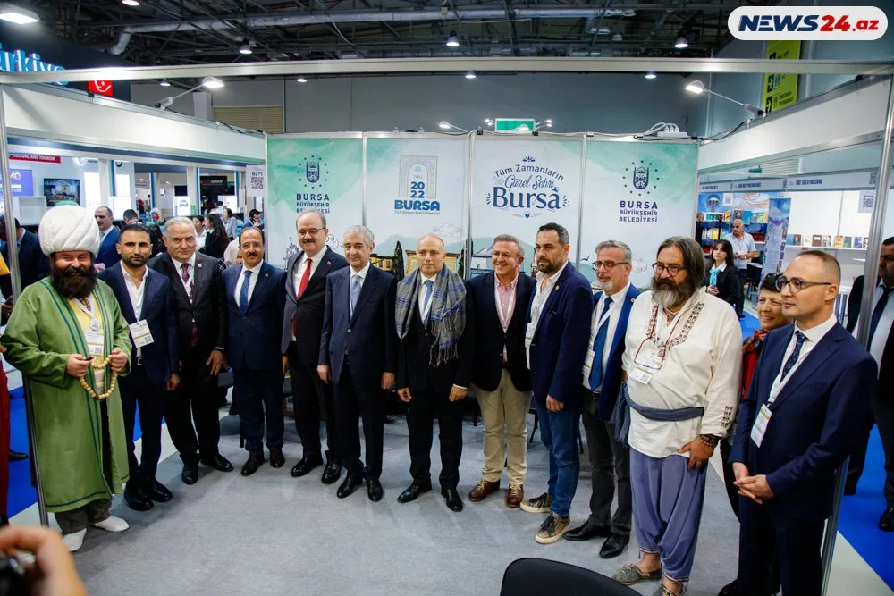 8-ci Bakı Beynəlxalq Kitab Sərgisinin açılışı oldu - -FOTOREPORTAJ