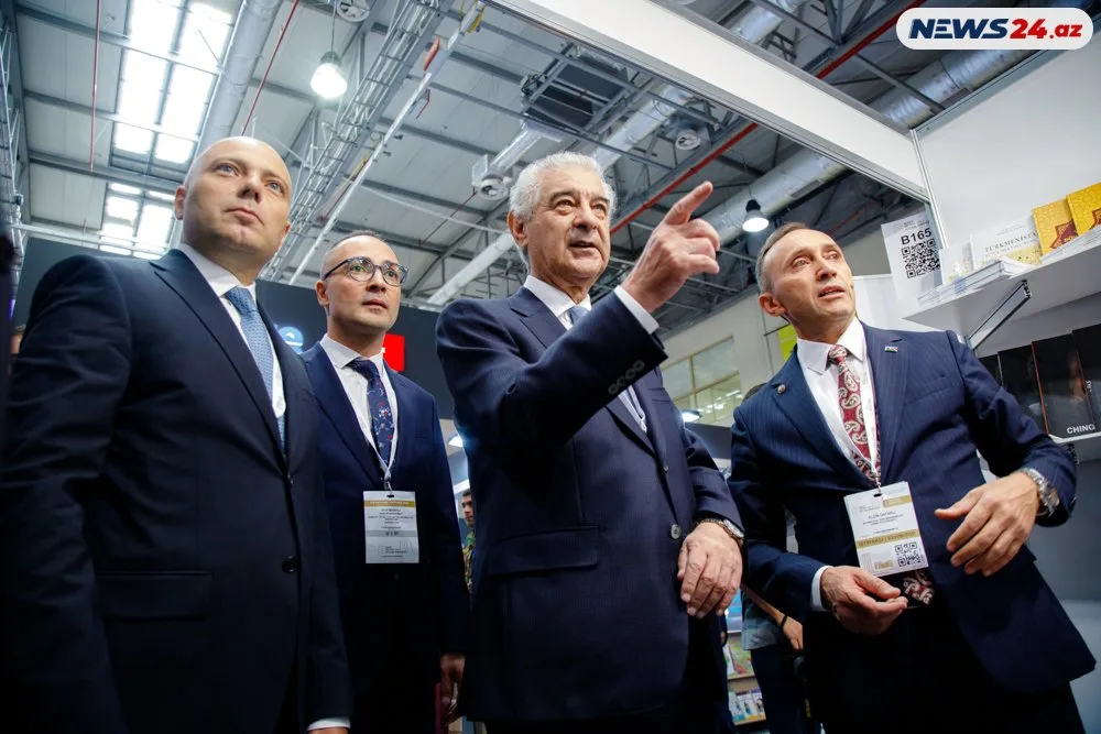 8-ci Bakı Beynəlxalq Kitab Sərgisinin açılışı oldu - -FOTOREPORTAJ