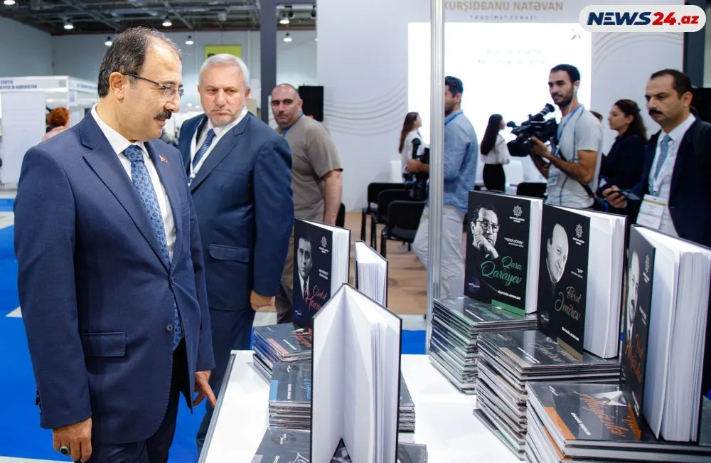 8-ci Bakı Beynəlxalq Kitab Sərgisinin açılışı oldu - -FOTOREPORTAJ