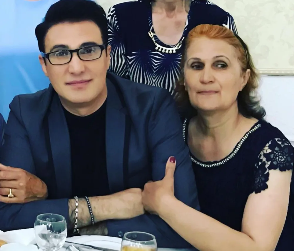 Nadir Qafarzadə xərçəngdən vəfat edən bacısı ilə - GÖRÜNTÜLƏRİNİ PAYLAŞDI - FOTO