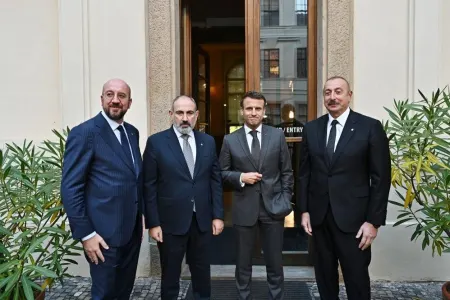Praqada Azərbaycan, Aİ, Fransa və Ermənistan liderlərinin görüşü keçirilib - FOTO - YENİLƏNDİ
