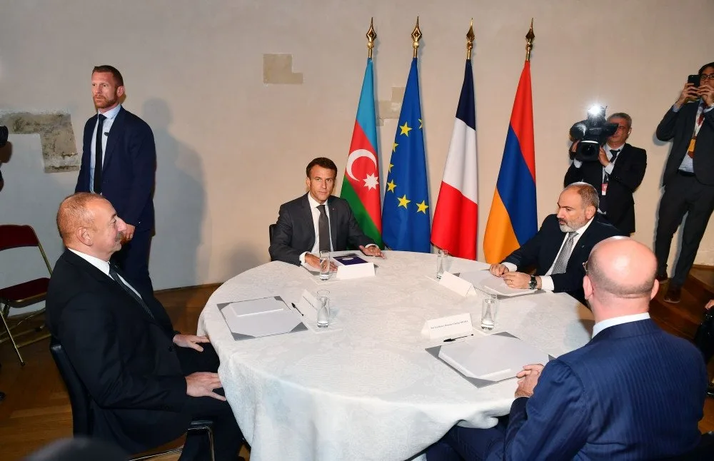 Praqada Azərbaycan, Aİ, Fransa və Ermənistan liderlərinin görüşü keçirilib - FOTO - YENİLƏNDİ