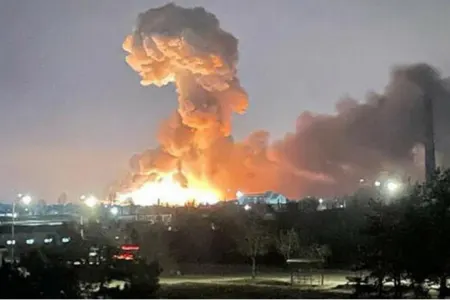 Zaporojye şəhərinə 10 raket zərbəsi endirilib, 17 nəfər ölüb