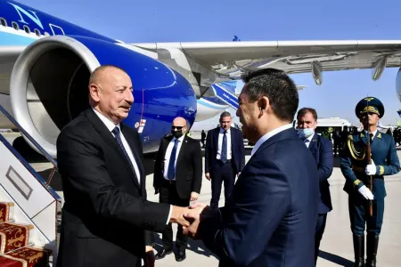İlham Əliyevin Qırğızıstana səfəri başa çatdı