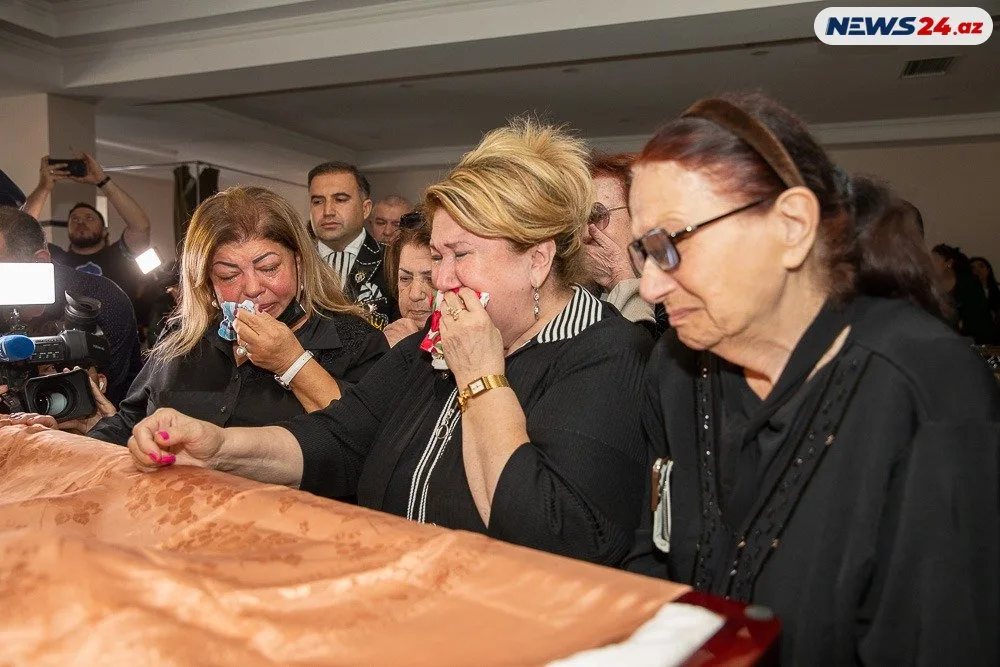 Ruhəngiz Qasımovanın vida mərasimi - FOTO/VİDEO