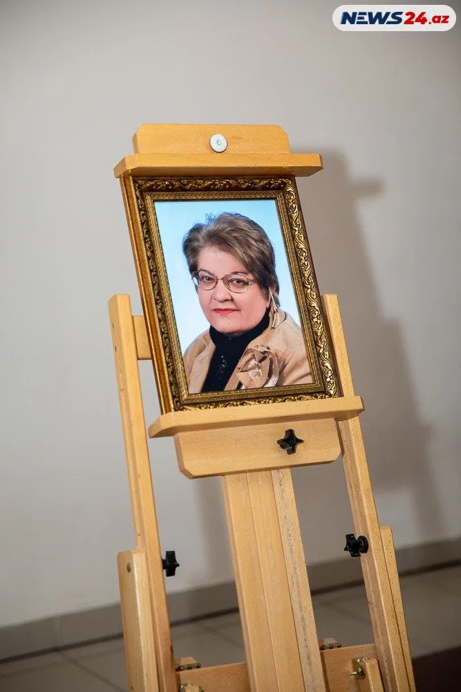 Ruhəngiz Qasımovanın vida mərasimi - FOTO/VİDEO