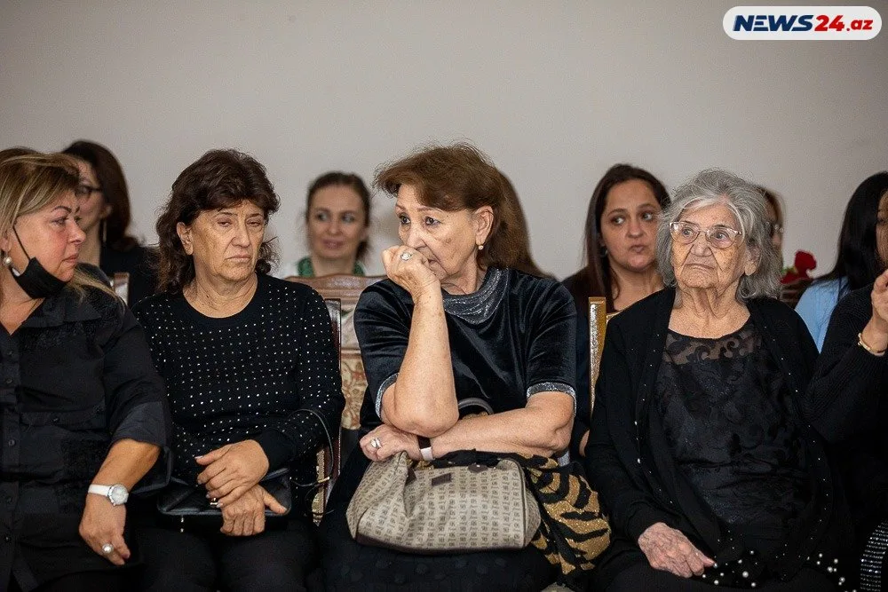 Ruhəngiz Qasımovanın vida mərasimi - FOTO/VİDEO