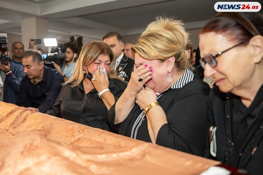 Ruhəngiz Qasımovanın vida mərasimi - FOTO/VİDEO